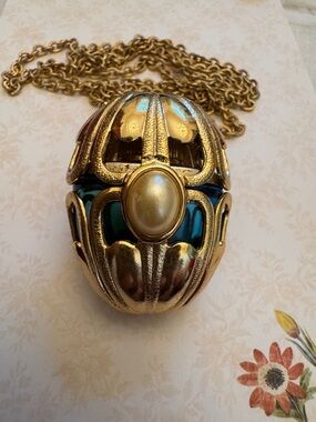 Vintage Avon Pendant Necklace Perfume Bottle